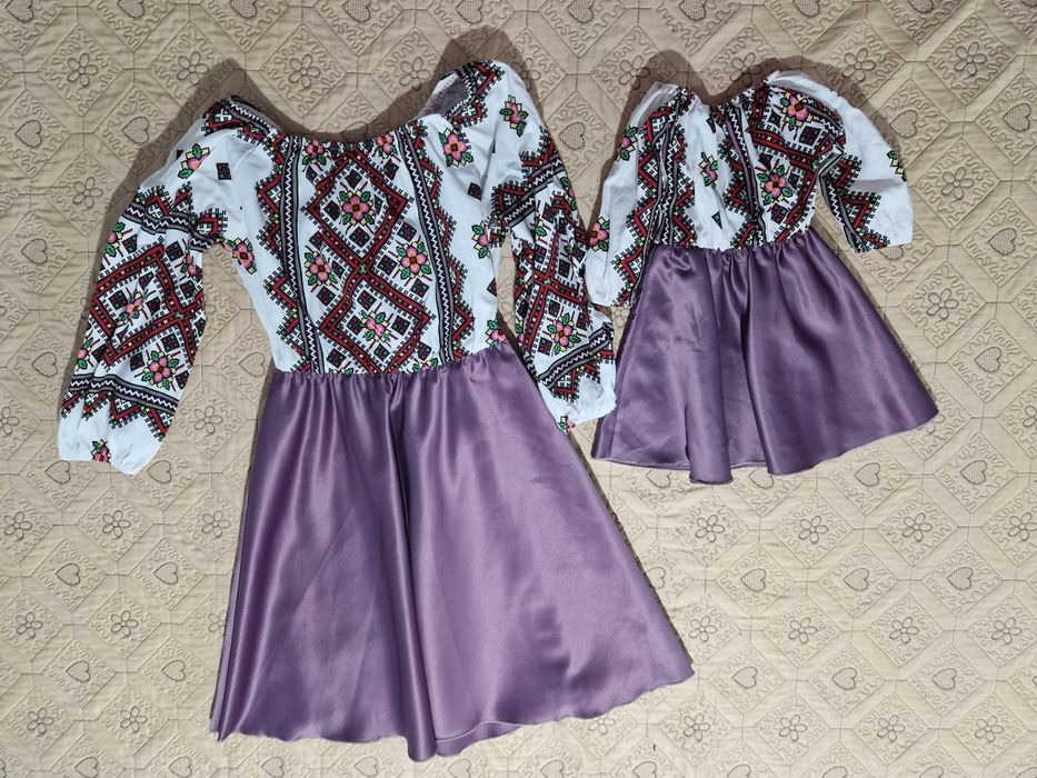 Set mama-fiica cu motive traditionale