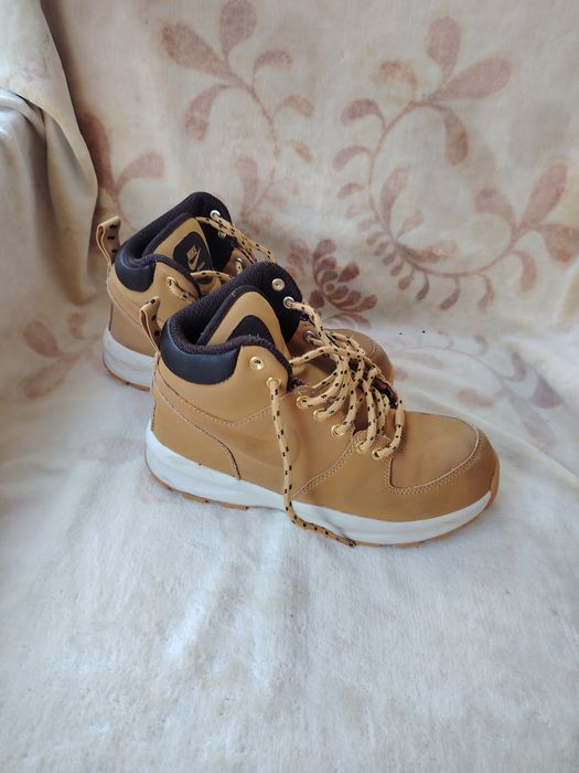 Боти на Найк номер 37