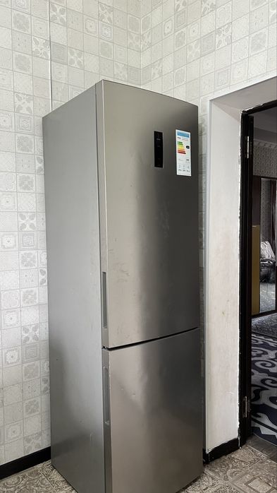 Холодильник haier