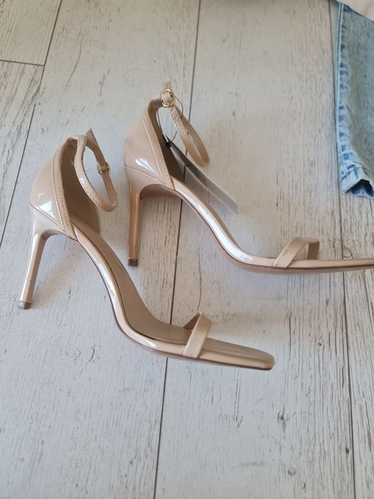 Нови дрехи Zara,  панталон, топ