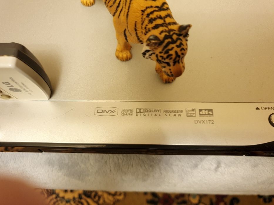 Lg DVX-172. Divx/Cd-r. Un player de calitate. Preț fix !