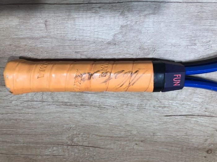 Autograf Racheta de tenis vintage semnata de Ilie Nastase - COA