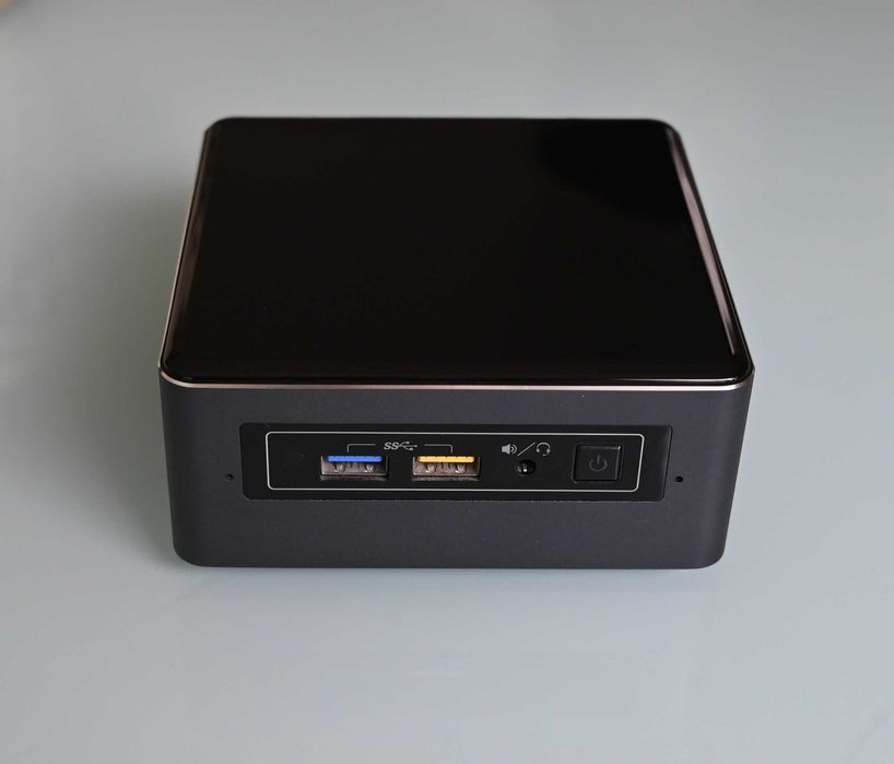 Мини компютър Intel Nuc Mini PC Intel Core 7 generation i5-7260U гр ...