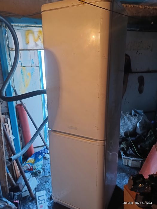 Холодильник аристон, высота 180