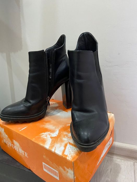 Продаётся обувь на каблуках