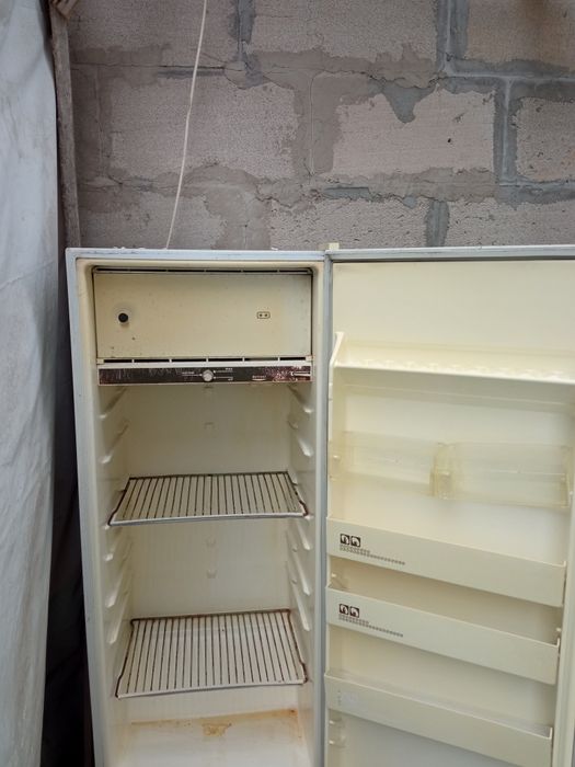 Холодильник бу в хорошем состоянии