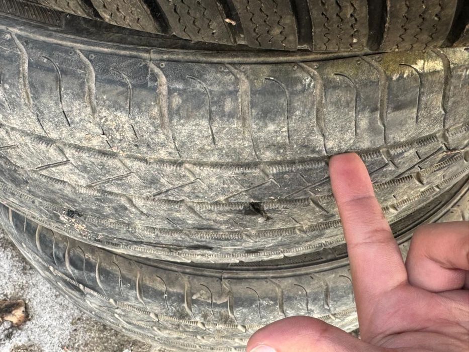 Продам шины комплект