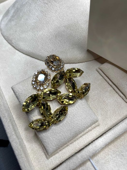 големи дамски жълти обеци с камъни шанел chanel луксозни с кутийка на марката и чантичка на марката