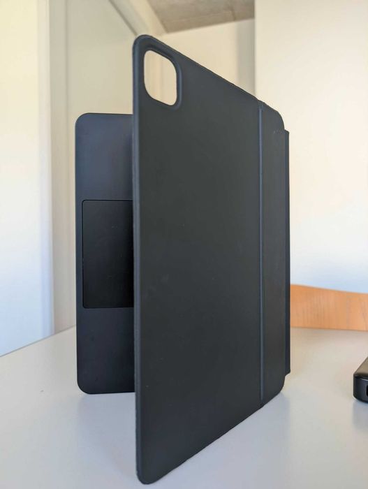 iPad Air 5th Generation M1 Chip (256gb + WiFi + SIM)