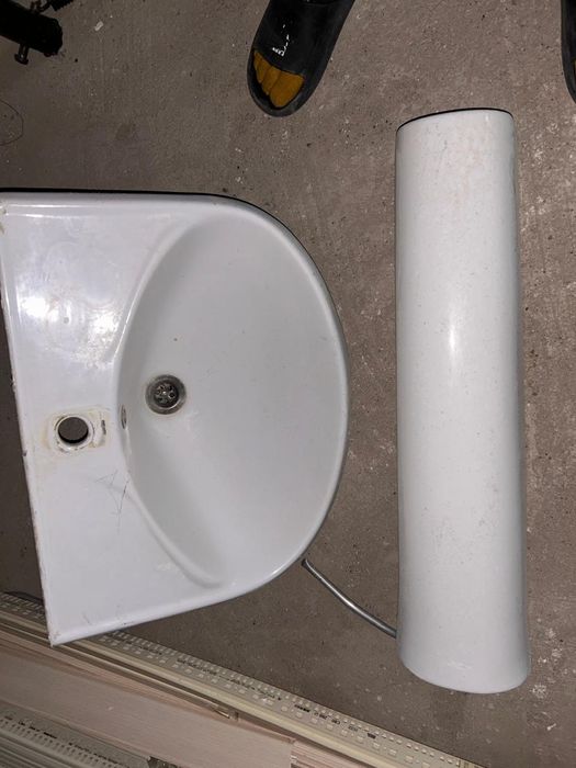 Строительные материалы, карниз