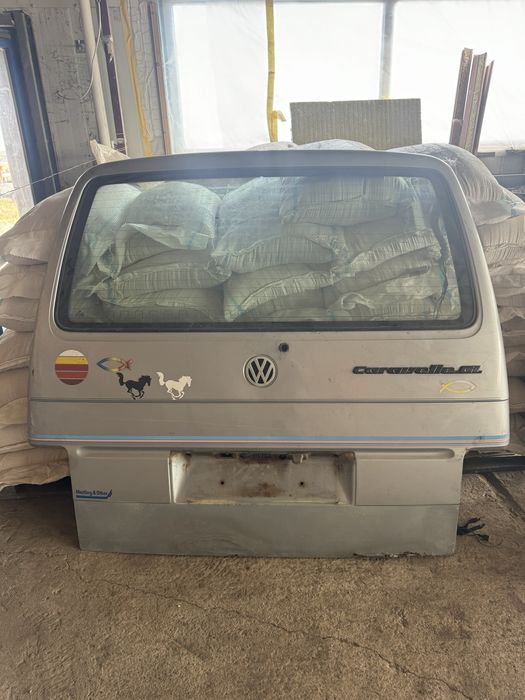 Крышка башажника на Т4