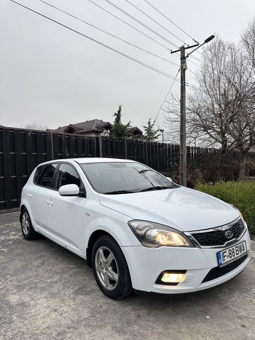 KIA. ceed  An fabricație. 2012 euro 5