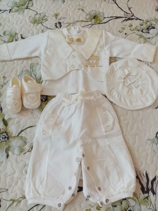 Vînd costumas băiețel pt.ocazie