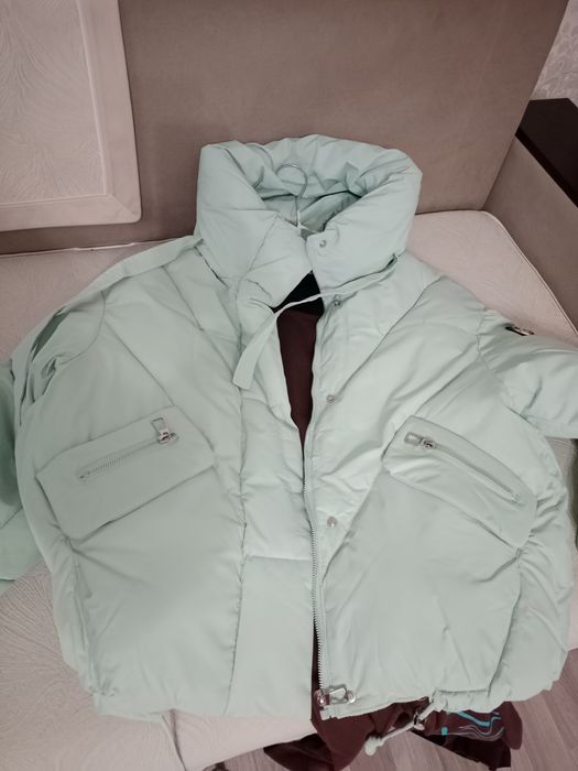 Вещи платья . куртки футболка