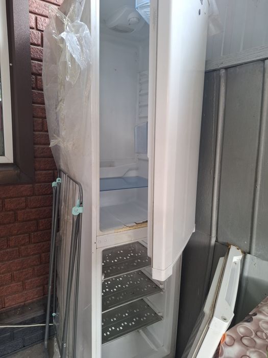 Продам холодильник