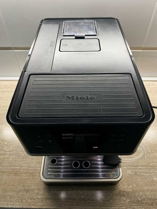 Expresor Miele CM6360 – defect F74, ideal pentru reparat sau piese