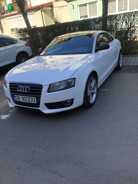 AUDI A5 An fabricatie - 2009 diesel  motor 1998 cm 170 cp pret 5800€