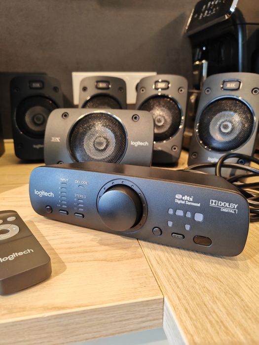 Съраунд система Logitech Z906 5.1