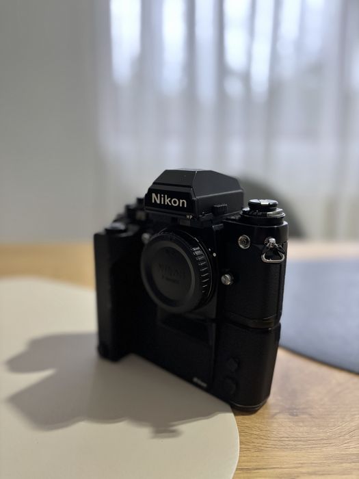 Nikon F3 HP + MD-4