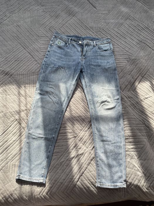 Продам мужские джинсы