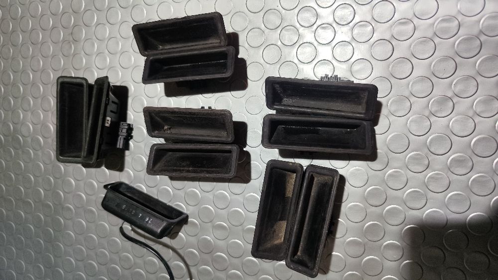 Бутони за отваряне на заден капак BMW