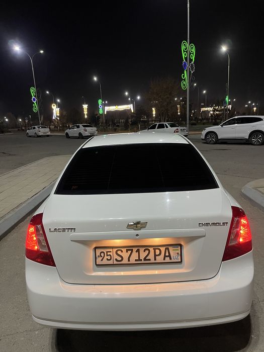 Chevrolet Lasetti 1.8 2012 y _ 91.000 km yurgan