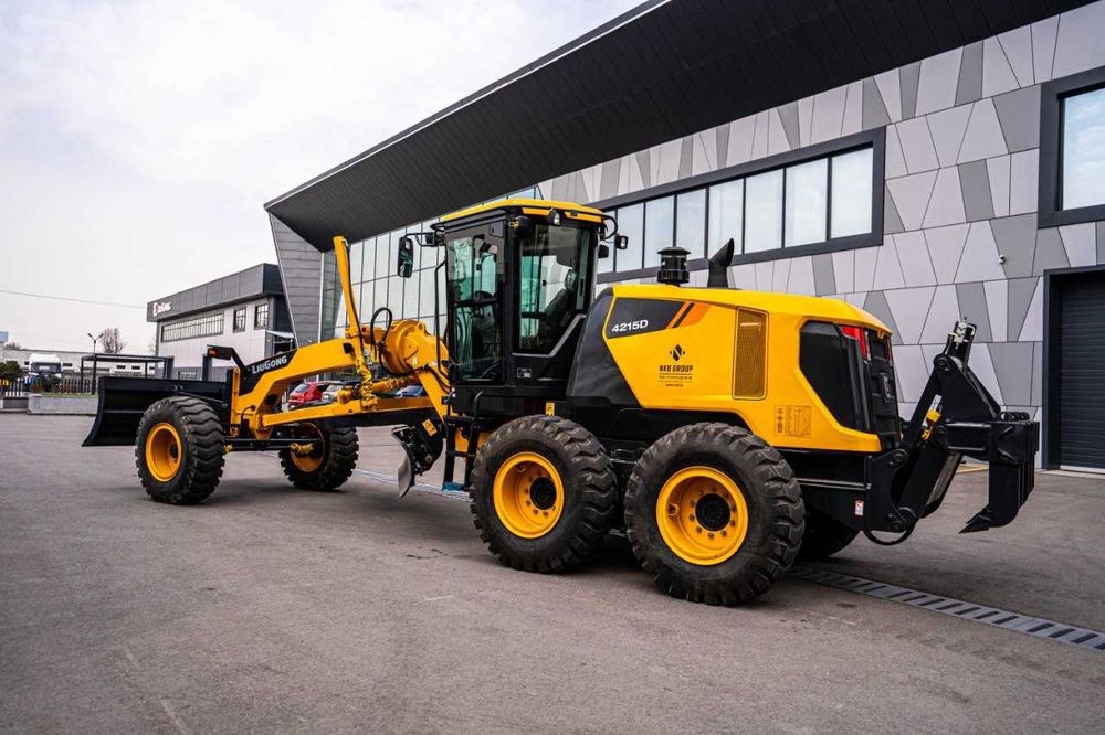 Автогрейдер LiuGong CLG 4215D (4WD)