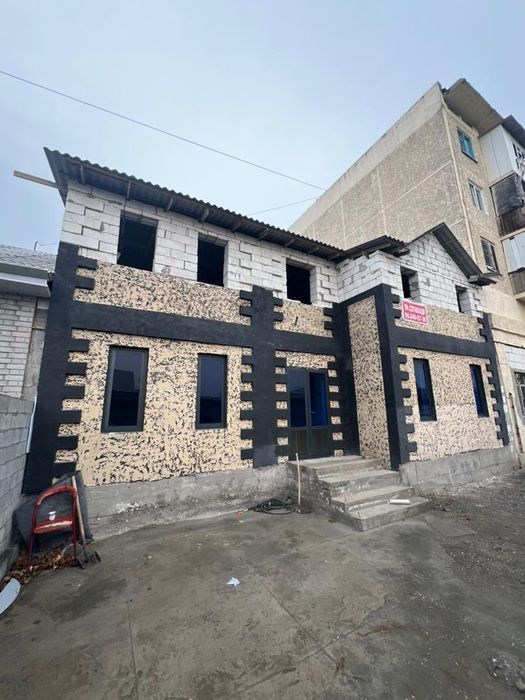 43900 $ Фаргона шахарда ховли уй сотилади
