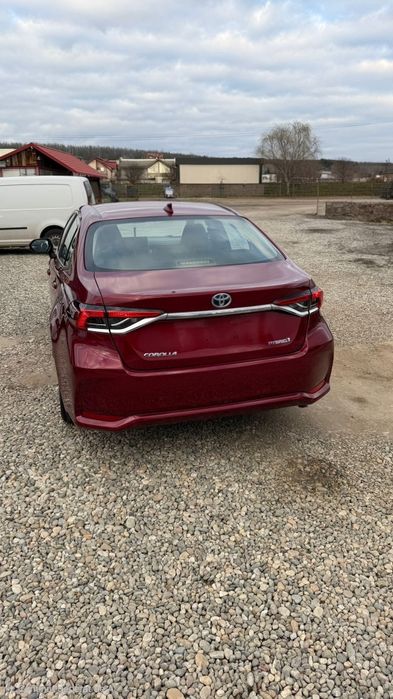 Toyota Corolla Hybrid 1.8 – Revizii reprezentanta, 106.000 km