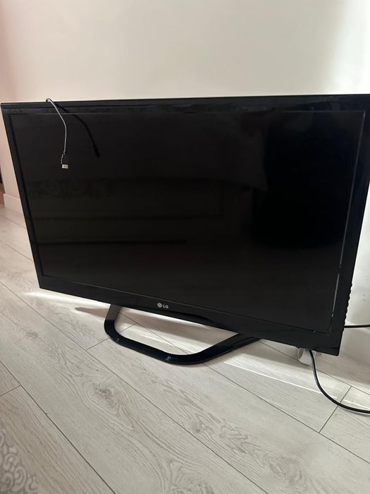 Телевизор LG в отличном состоянии