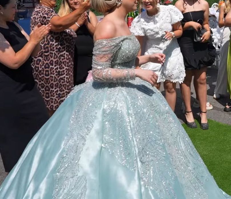 Продавам булчинска рокля