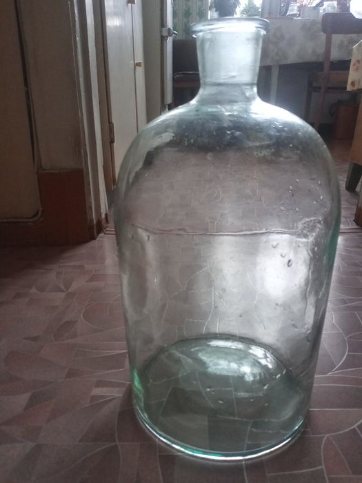 Продам бутыль 10 л б/у