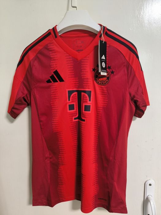 ПОСЛЕДНИ БРОЙКИ Чисто нови оригинални футболни екипи на Manchester United Arsenal Real Madrid  Bayern Munich Roma Juventus Benfica Lion