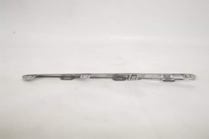 Тример Централна Решетка Ляв Оригинален В Добро Състояние Мерцедес-Бен