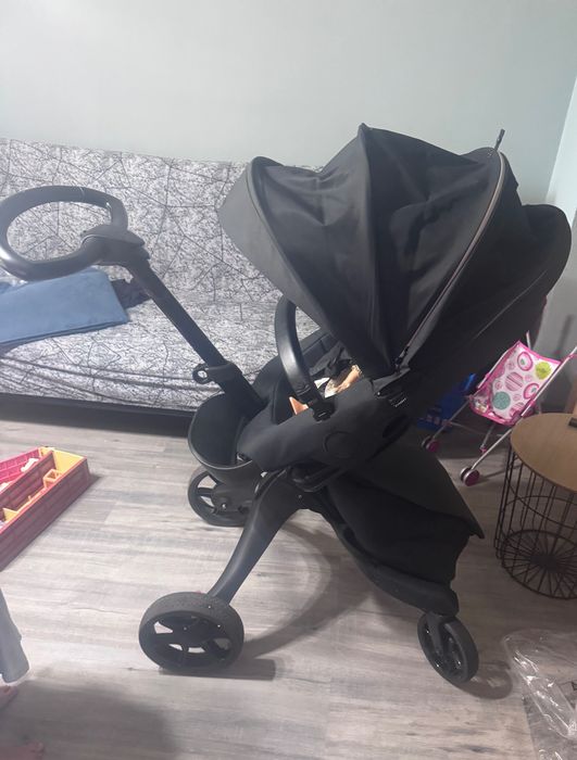 Бебешка количка Stokke
