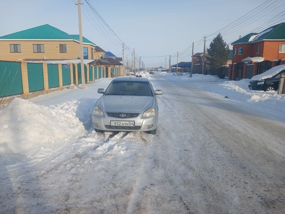 Приора 1 2013 продам срочно