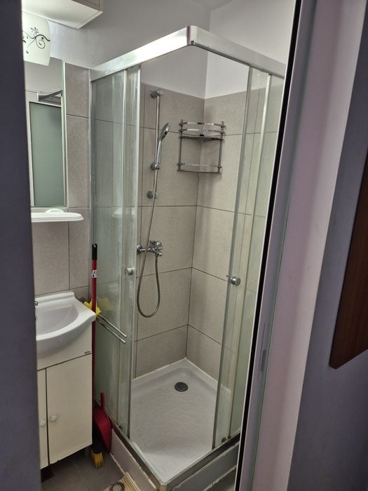 Închiriez ap.1 cameră zonă centrală