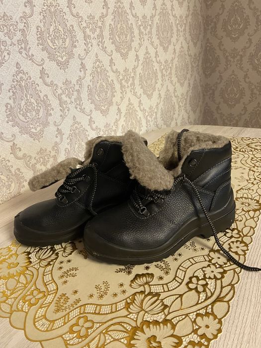 Рабочие женские ботинки (зима)