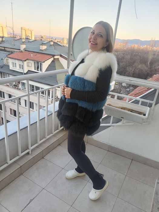 Елек от лисица в три цвята