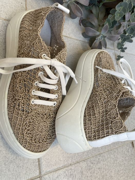 Обувки за ежедневие и офис и сникърси