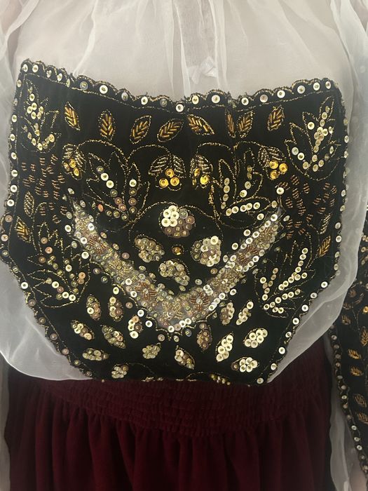 vand camasa traditionala