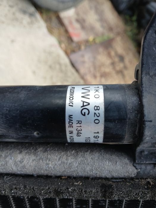 Радиатор климатик за Голф 5 Ауди А3 Пасат VW Golf 5 Audi A3 8P Passat Touran  1K0820191A