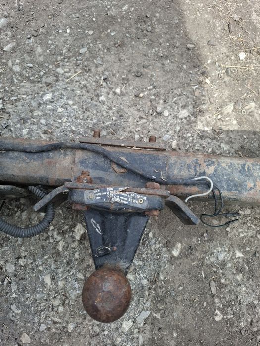 Продавам теглич за ИВЕКО бус или камионче(до 3,5 т)