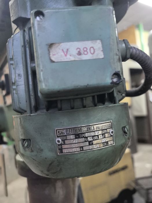 Колонна бормашина италианска