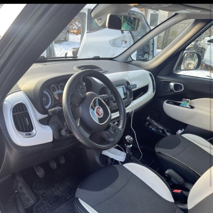 На части! 2x 500L Trekking 1.0i 1.6multijet