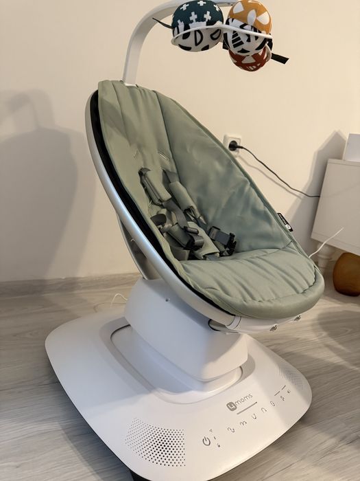 Електрическа бебешка люлка 4moms mamaRoo