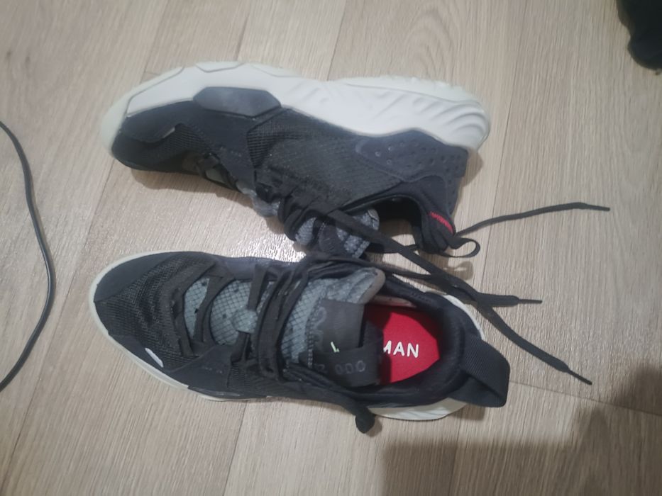 Продам кроссовки Nike jordan, оригинал 100 %