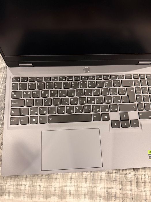 Гейминг лаптоп Lenovo LOQ 15ARP8