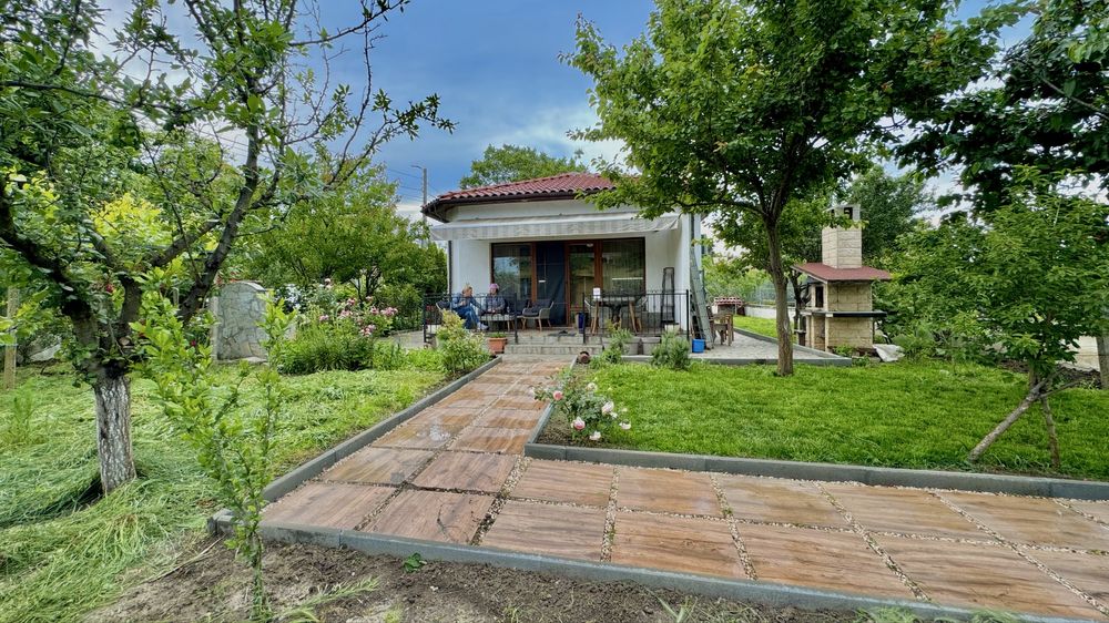 Дава се под наем Къща в с. Каменар, Област Бургас - 110 кв.м за 1196.97 € - Снимка #15