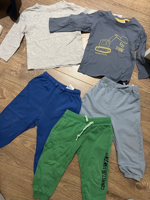 Тениски и блузки с дълъг и къс ръкава92,98р